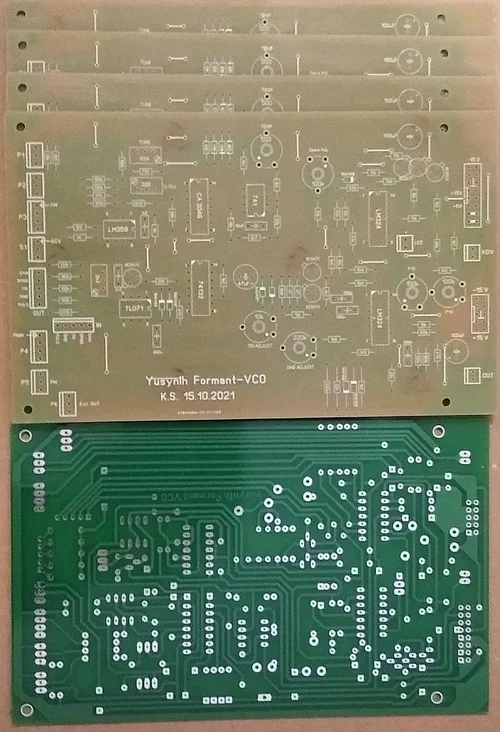 yusynth_moog_Platinet.jpg yusynth_moog_Platinet.jpg