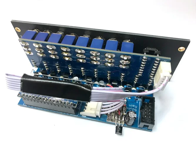 clocky02a.jpg clocky02a.jpg