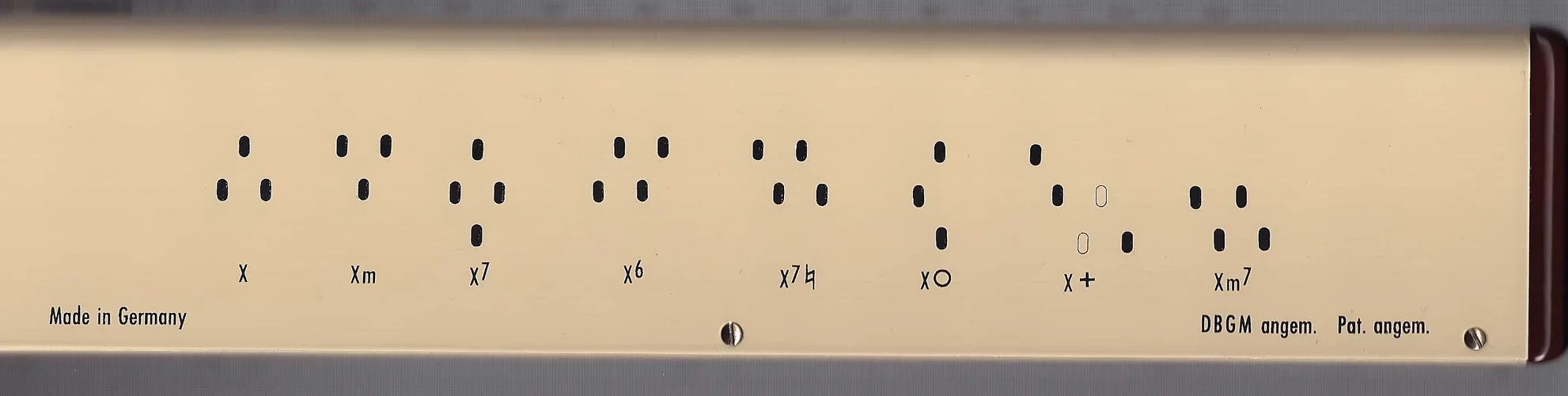 hohner-guitaret-side-1.jpg hohner-guitaret-side-1.jpg