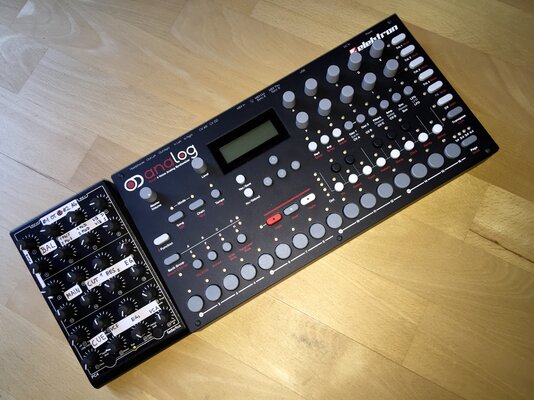 150604 elektron A4 mit faderfox pc4.jpg