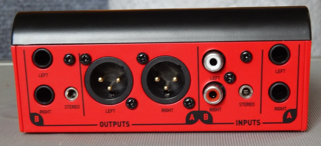 ESI MoCo - Anschlusspanel.webp