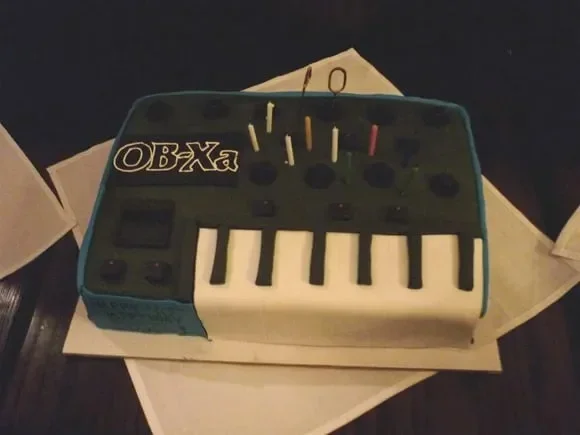 OBXa_cake.webp OBXa_cake.webp