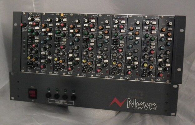 Neve VR Prism Rack.jpg