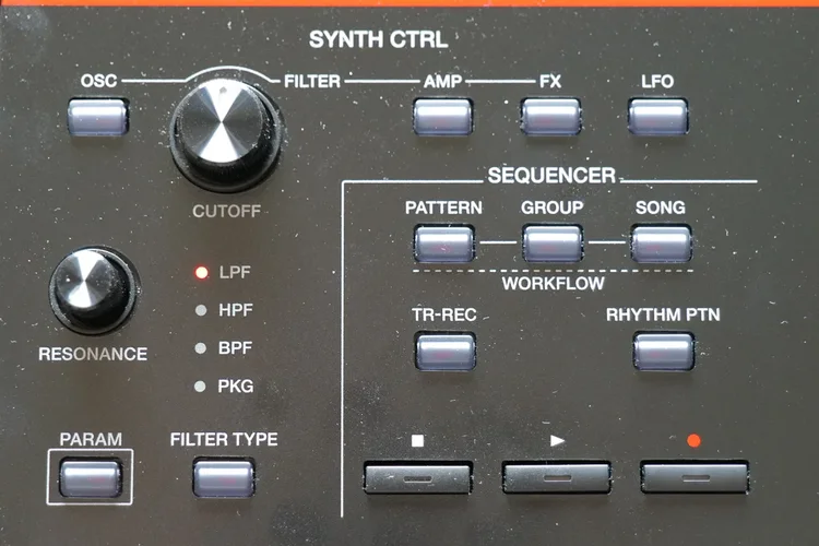 22_0404_LS5_0103bkw.jpg 22_0404_LS5_0103bkw.jpg