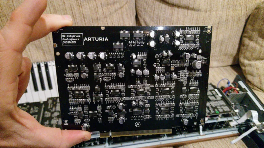 polybrute-interior-4-860x483.webp polybrute-interior-4-860x483.webp