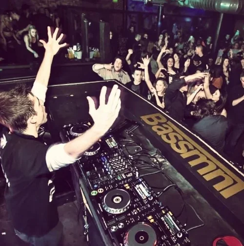 mojoheadz-26.webp mojoheadz-26.webp