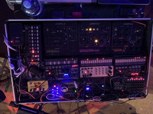 IMG_3983.JPG IMG_3983.JPG