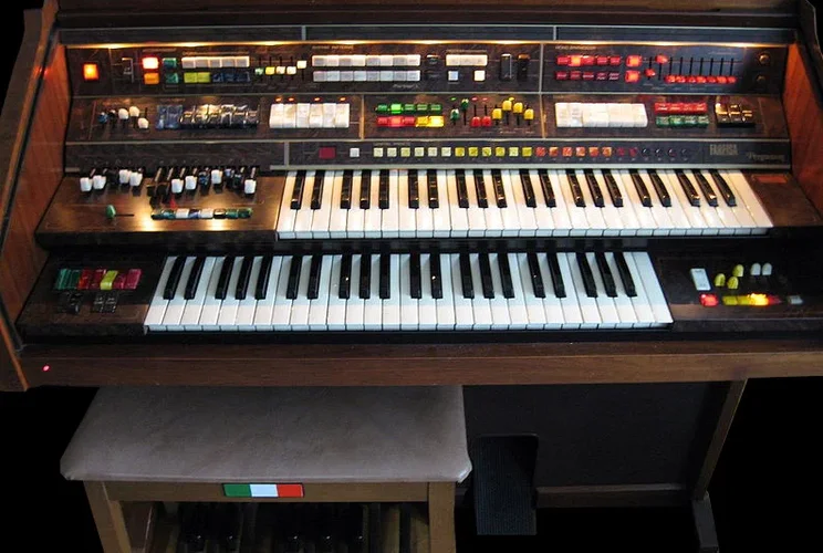 Farfisa-Pergamon (1).webp