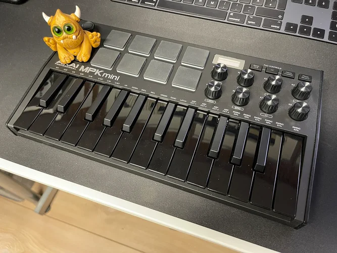 Akai_MKP_Mini_k.webp