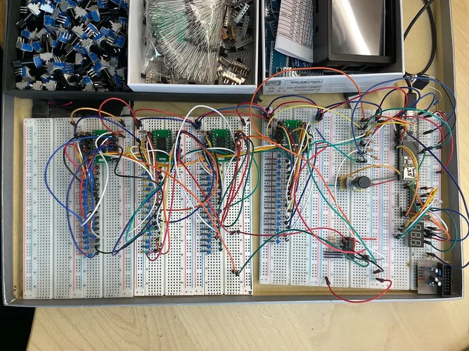 breadboard2.webp breadboard2.webp
