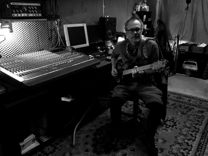 larsen-stuhl.jpg larsen-stuhl.jpg