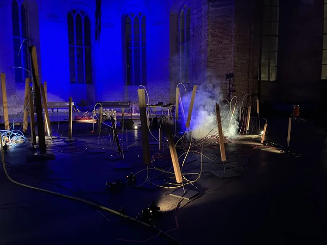 tobi_kirche.webp tobi_kirche.webp