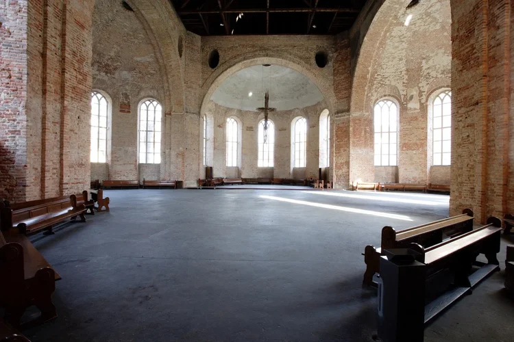 ID856_Nr16491.webp ID856_Nr16491.webp