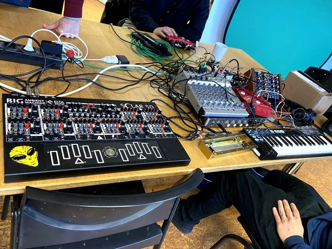 2023-02-05 -Modular Matinee 03.webp 2023-02-05 -Modular Matinee 03.webp