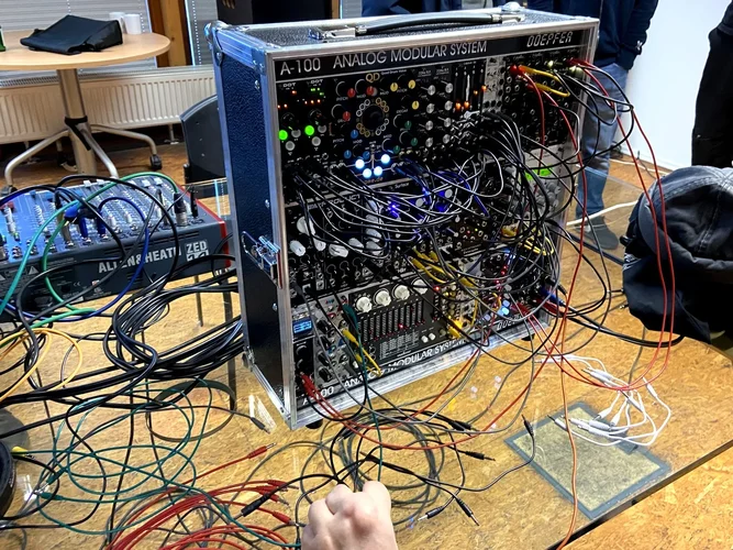 2023-02-05 -Modular Matinee 04.webp 2023-02-05 -Modular Matinee 04.webp