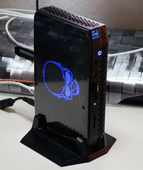 IntelNUCI7.jpg IntelNUCI7.jpg