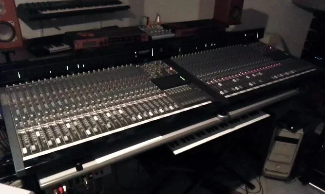 behringer.webp behringer.webp