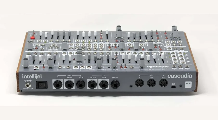 intellijel-cascadia.jpg intellijel-cascadia.jpg