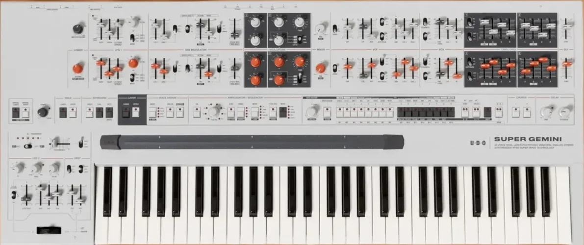 UDO Super Gemini Synthesizer