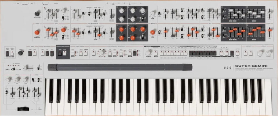 UDO Super Gemini Synthesizer