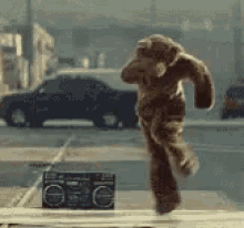 bear-dancing.gif