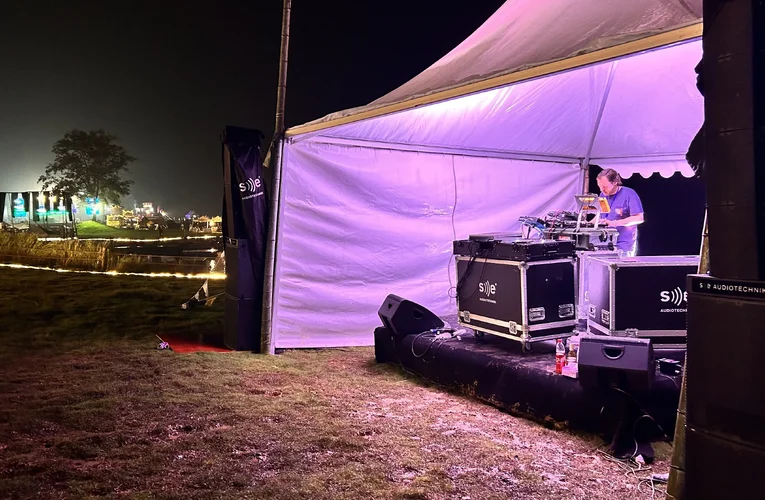 IMG_2582.webp IMG_2582.webp