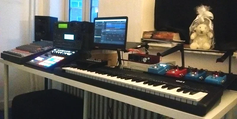 studio_versuch_222.webp studio_versuch_222.webp