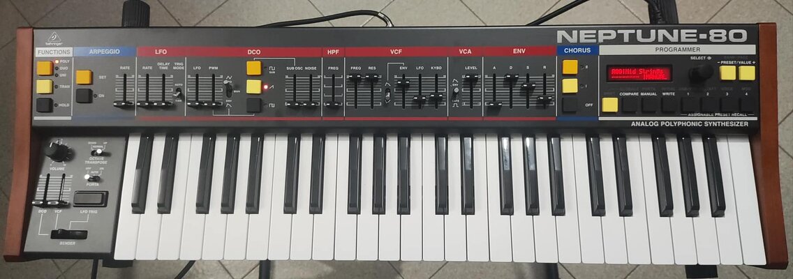 behringer-neptune-80-keyboard-synthesizer-top.jpg