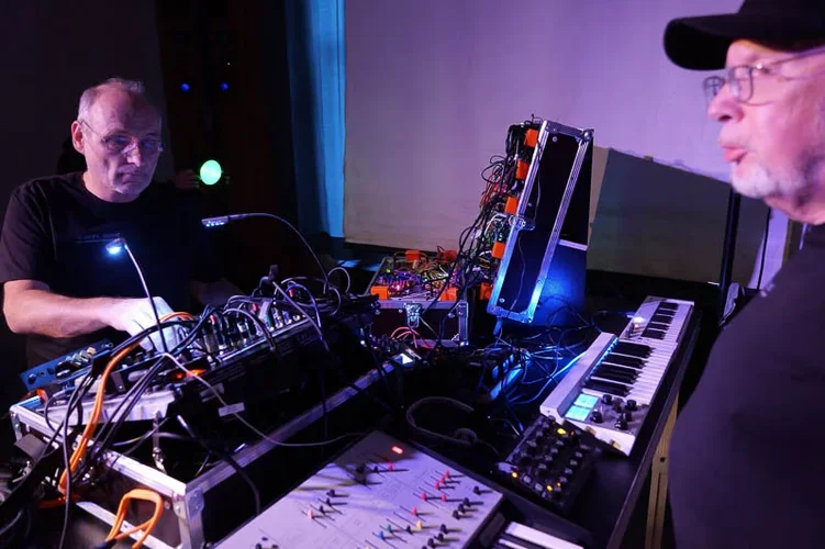 23_0722_S5M2_2653bkw.webp 23_0722_S5M2_2653bkw.webp