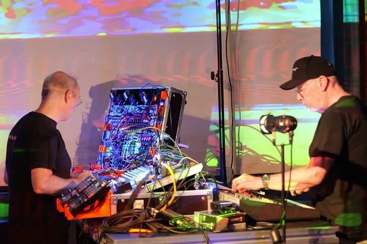 23_0722_S5M2_2657bkw.webp 23_0722_S5M2_2657bkw.webp