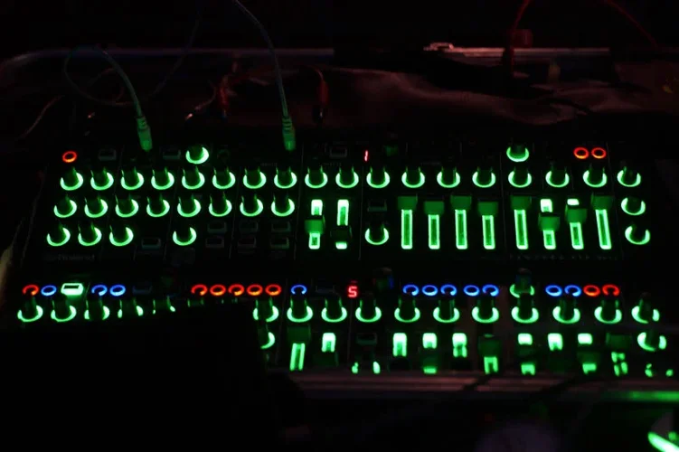 23_0722_S5M2_2667bkw.webp 23_0722_S5M2_2667bkw.webp