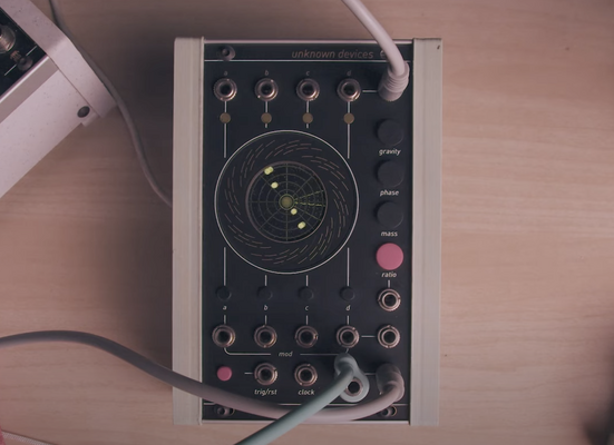 Unknown Devices Eisei Orbit/LFO Oszillator und süß ist es auch.