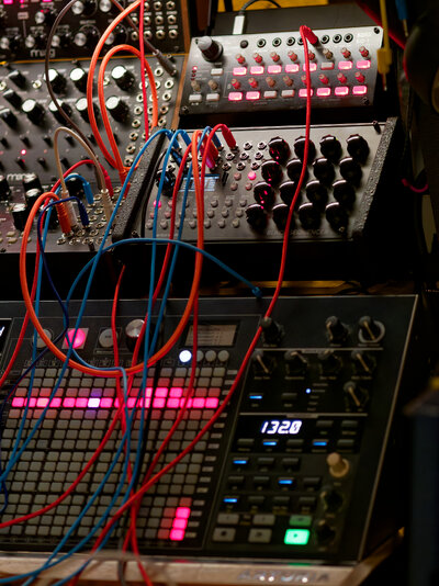 Erica Synths Black Sequencer + KORG SQ-1 aufgebaut_ALJ3741_DxO.jpeg