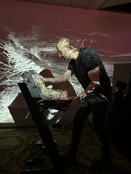 1Modular Madness KLN 9719.webp 1Modular Madness KLN 9719.webp