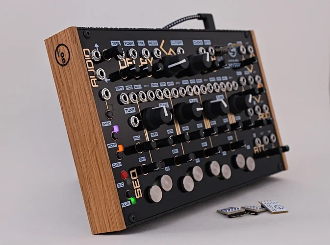 elmyra2-angled.jpg elmyra2-angled.jpg