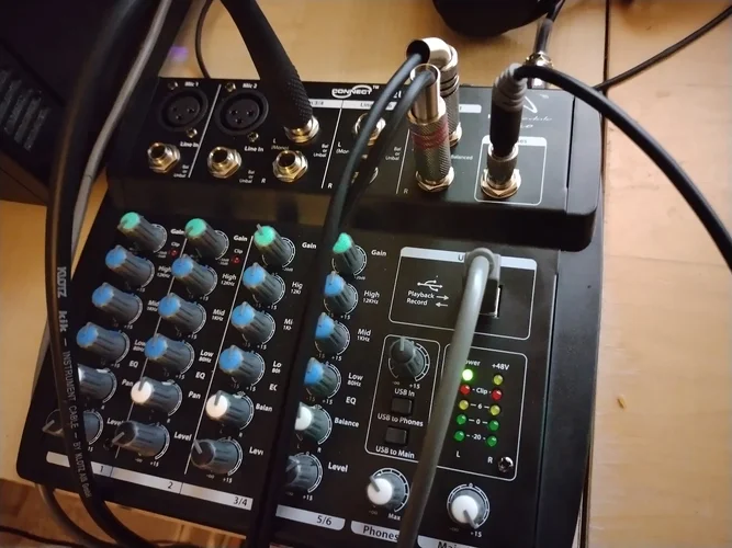 IMG_20231124_211533_HDR.webp IMG_20231124_211533_HDR.webp