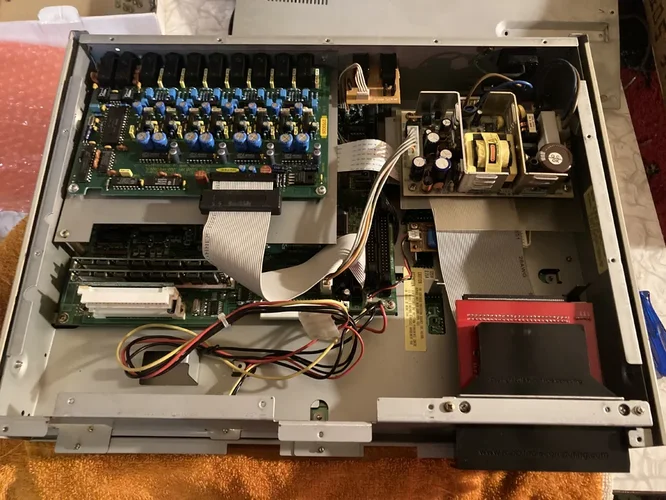 mpc-open-2.jpg mpc-open-2.jpg