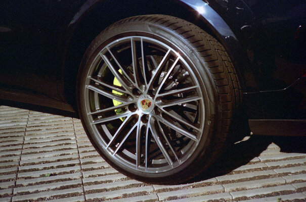 Rollei XF35 Porsche-Felge.jpg