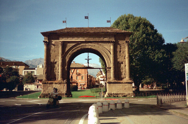 Rollei XF35 Aosta.jpg