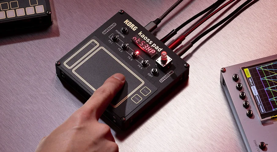 NTS3 - noch ein neuer Korg - Kaos-NTS Effektbox "Kaospad Mini" in der Platinen-Selbstfaltbox