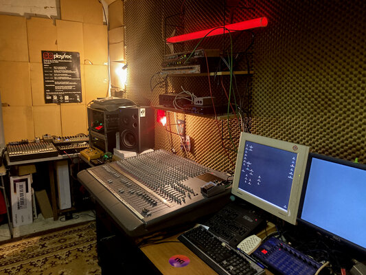 studio-023.jpg