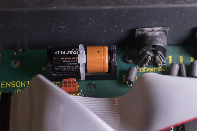 SQ80-Kaputtrepariert (1 von 2).webp