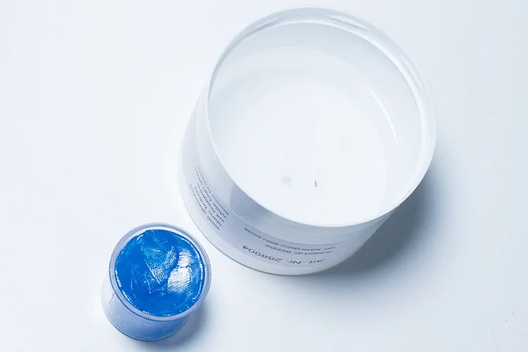 DX7-Aufbereitung-Fadercap-abguss-easy (4 von 9).webp DX7-Aufbereitung-Fadercap-abguss-easy (4 von 9).webp