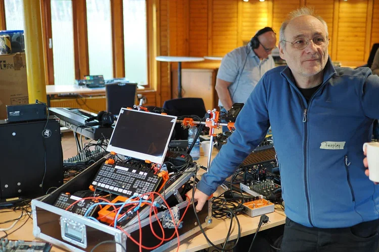 24_0315_OM-1_0023bkw.jpg 24_0315_OM-1_0023bkw.jpg