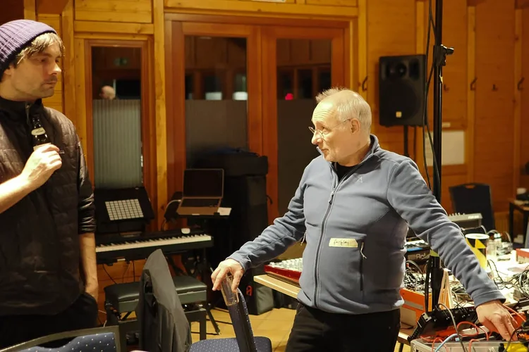 24_0316_OM-1_0027bkw.jpg 24_0316_OM-1_0027bkw.jpg