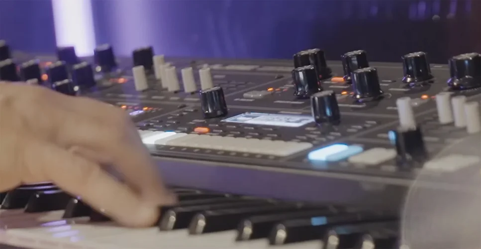 Muse_1.jpg Muse_1.jpg