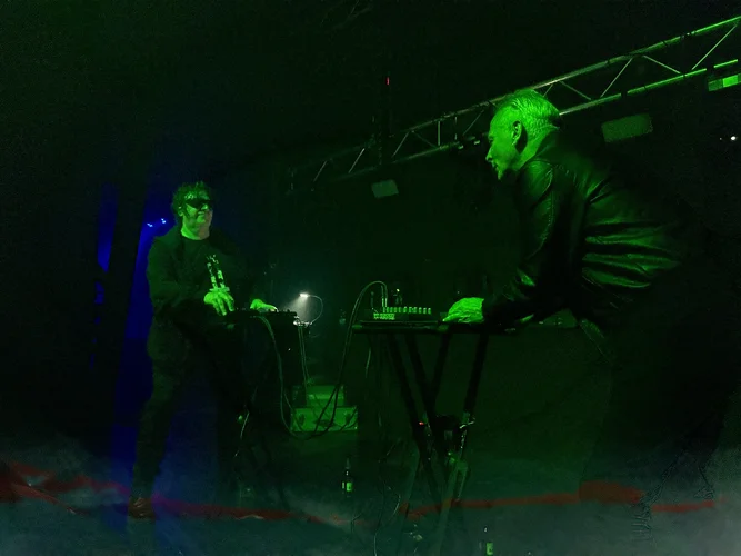 26/27.4. Bönen, Forms of Hands, Rhythmus und Geräusch