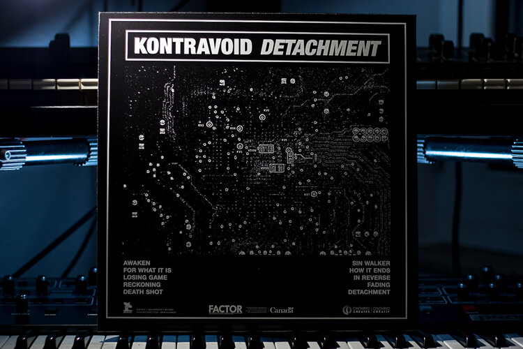 Kontravoid-Detachment-Vinyl (2 von 2).jpg
