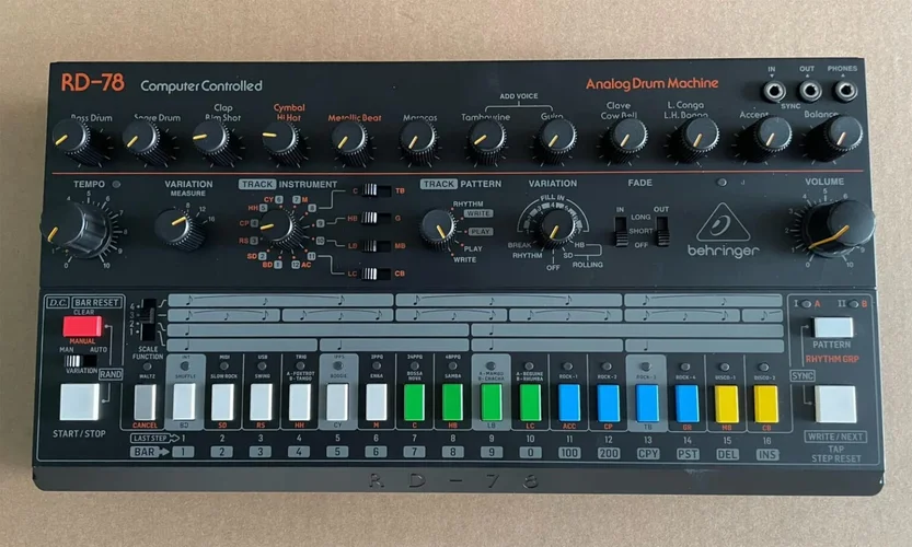 Roland_RD-78_1-1536x922.jpg Roland_RD-78_1-1536x922.jpg