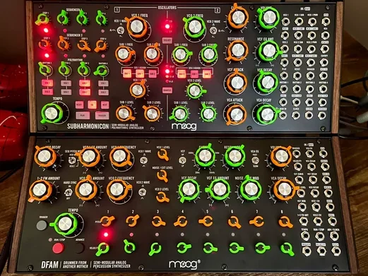 45 Knobotron - Tactile UV Reactive Knob Rings.webp 45 Knobotron - Tactile UV Reactive Knob Rings.webp